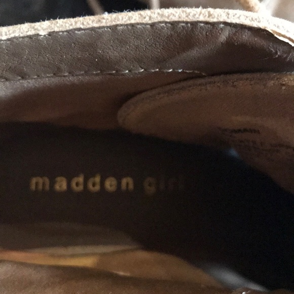 25% Bundle Discount!  Madden lace up booties, New - Picture 5 of 6